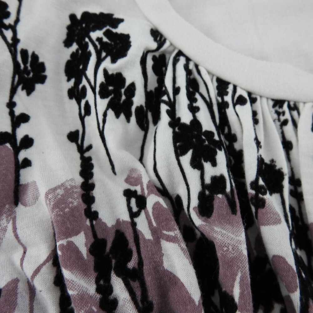 Women's Top Daytrip Y2K Velvet Empire Waist Sz M Black Purple Floral  White SS - Picture 6 of 6